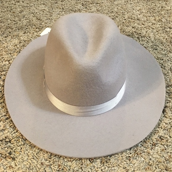 Lack of Color Silver Grey Wool Hat NWT - Picture 2 of 13